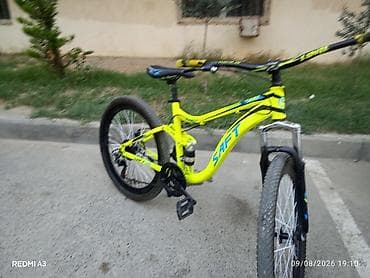 velosiped idman: Saft Pioneer 500 dağ velosipedi qrafik yazılar (SAFT, Pioneer 500). - — 2