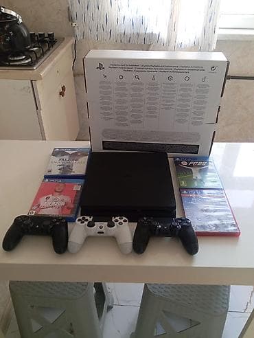 PlayStation 4 Slim oyun konsolu – tam set Dəst: - PS4 Slim (qara) — 3