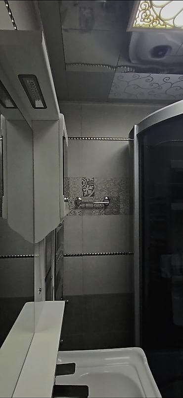 тап аз мебель б у рядом нариманов баку: Salyan. Ağabəy küç.1. 4 mərtəbəli binanın 3cü mərtəbəsi . əla — 10