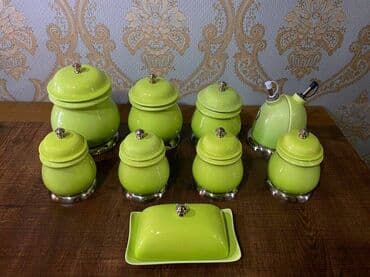 falqa kagizi qiymeti: Ədviyyat qabları 9 ədəd qab Cəmi azn Pekin istehsalıdır . Matreal — 1