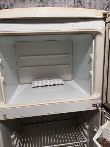 qapi matoru: Salam soyuducu satılır. Matoru işləmir, şəkildəki göründüyü kimidir — 5