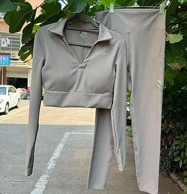 pupa ideal face: Alo qadın idman dəsti – rib-texturalı, elastik və yüngül parça. Dəst — 8