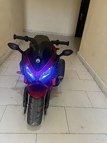 maşn oyunu: Uşaq üçün elektrikli üçtəkərliyə bənzər motosiklet - Dizayn: sport — 4