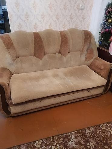 Divan – klassik model, yumşaq süngərli oturacaq və bel hissəsi ilə lalafo.az -da Divan – klassik model, yumşaq süngərli oturacaq və bel hissəsi ilə