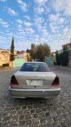 çeşqa maşını: Mercedes-Benz C 240: 2.4 l | 1998 il Sedan — 4
