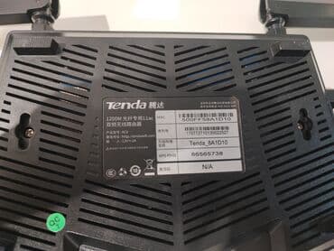 komputer cantasi: Tenda A6C iki diapazonlu Wi‑Fi router. 10 metr kabel hədiyyə — 7