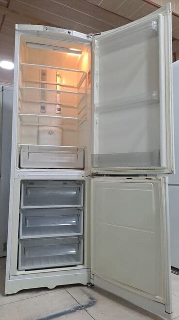 Soyuducular: İşlənmiş 2 qapılı Soyuducu Satılır