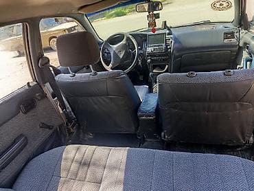 toyota corolla oluxana: Toyota Corolla sedan riyal alıcılara maşının yanında endirim olacaq — 3