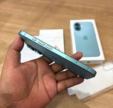 i̇pona: IPhone 16, 128 GB, Zəmanət, Simsiz şarj, Face ID — 3