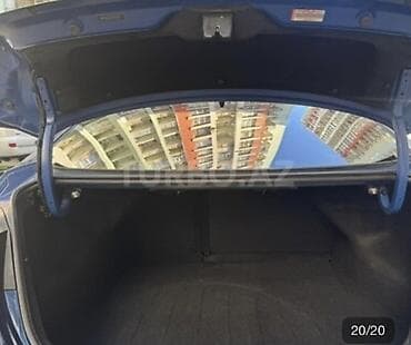 Hyundai Elantra: 1.8 l | 2015 il Sedan — 6