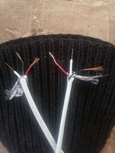 yalanci kamera: Müşahidə kameraları və kabellər — 5