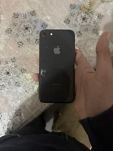 iphone 5 es: IPhone 8, Qara, Barmaq izi — 1