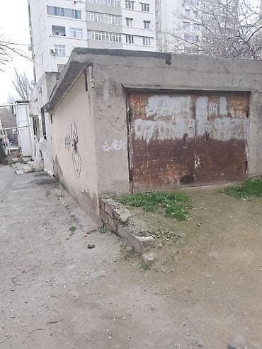 Дачи: Beton-karkaslı fərdi qaraj/anmbar - Üstü monolit betonla örtülü — 1