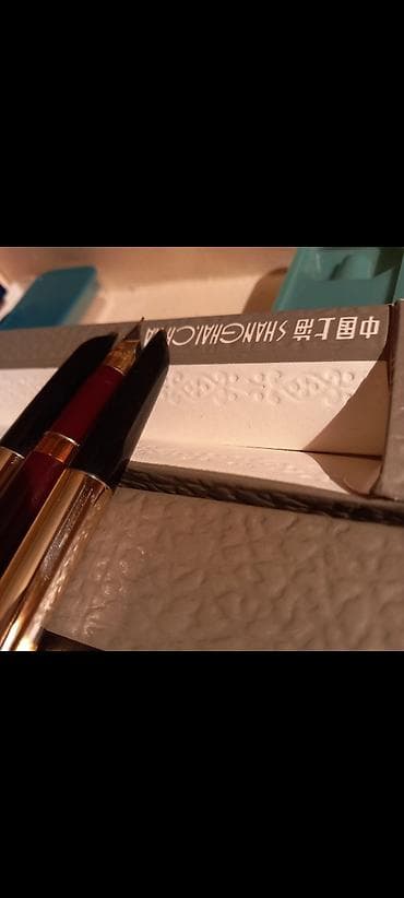 ereb pulu: Qələm çoxdan qalmadı. Biri 15 manat. içinə mürəkkəb tökülməlidir. bir — 4