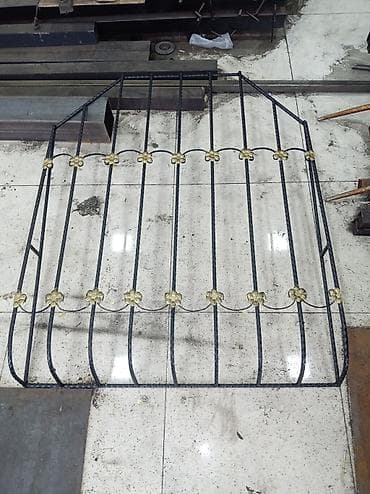 2ci el perde: Dəmir pəncərə barmaqlığı - Material: qalın relyefli kvadrat bezeyli — 2