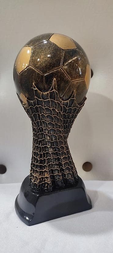 qedimi pullar: Suvenirlər.uzərini lazerle istənilən söz yazırıq istəyə görə.5 — 2