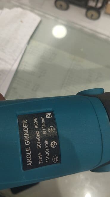 makita laqonda: Yeni Laqonda, 720 W, 115 mm — 2