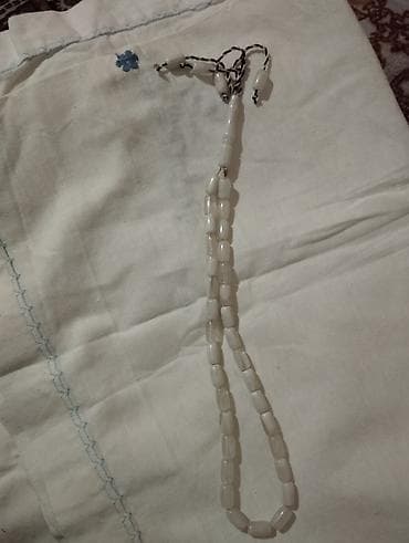 Eynəklər: Məhsul: Təsbeh dəsti (4 ədəd) Təsvir: - Ağ təsbeh: Oval-silindrik — 1