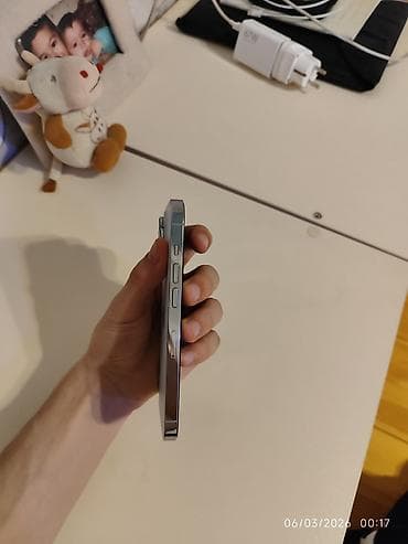 iphone 13 pro max qiymeti irşad: IPhone 14 Pro, Gümüşü — 4
