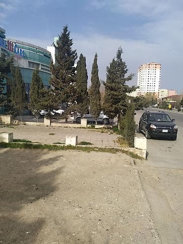 sibrizde satilan evler: Təcili!!! Razilaşma yolu ilə 17m/r, İsmət Qayıbov küçəsi, 35 kv, Yol — 3
