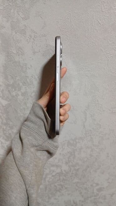 телефон fly cirrus 8: Infinix Smart 9 HD, 128 ГБ, цвет - Серебристый, Сенсорный — 3