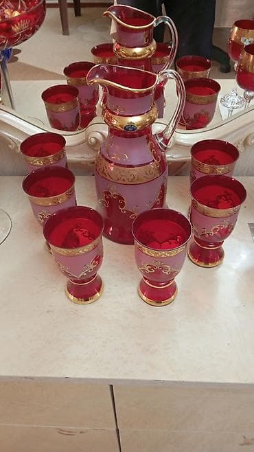 Qırmızı-çəhrayı qrafin dəsti bogema - Dəst tərkibi: 1 ədəd