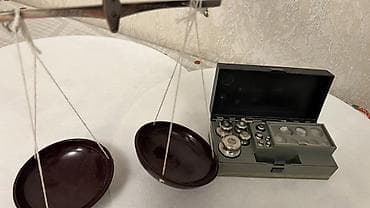 qapan terezi satilir: Laboratoriya tərəzi üçün dəqiqlik çəkiləri dəsti Ювелирные весы - — 2