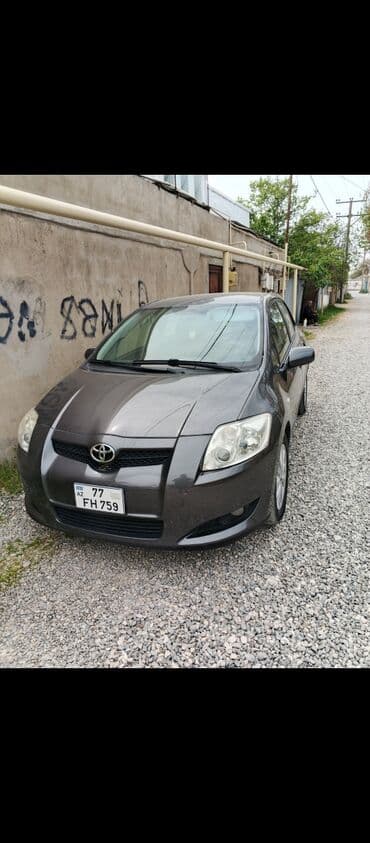 auris toyota: Toyato auris — 2