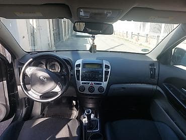 Kia Cee’d SW (universall) – qara rəng Xüsusiyyətlər: - Ban növü