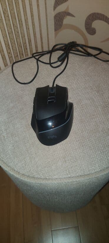 USB bağlantısı olan, qara rəngli, erqonomik dizaynlı naqilli oyun lalafo.az -da USB bağlantısı olan, qara rəngli, erqonomik dizaynlı naqilli oyun