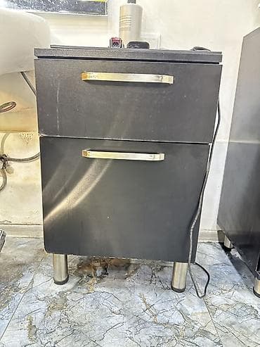 ofis desti: Qara rəngli mebel dəsti – salon və ofislər üçün praktik saxlama həlli — 3