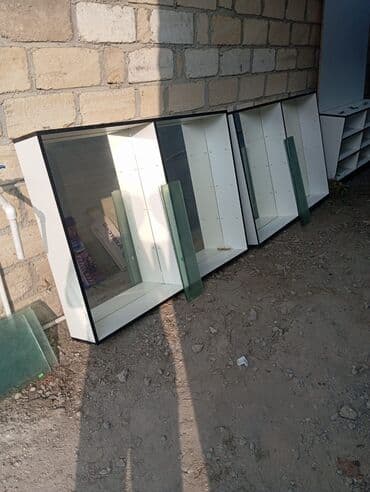 Mağaza vitrin dəstləri Qiymətin razılaşariq WhatsApp 051 722 76 61 - — 4