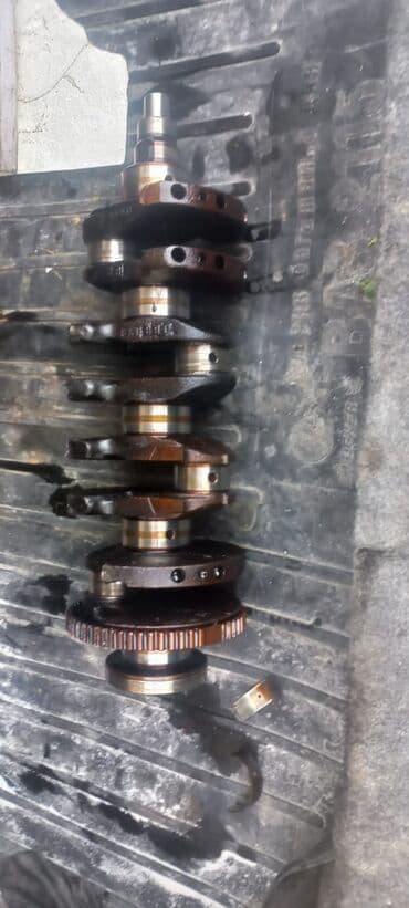 Təqdim olunan val, daxili yanma mühərriklərində istifadə üçün nəzərdə