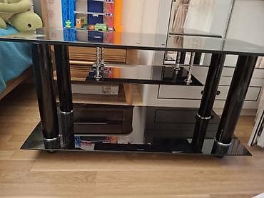 Düz TV altlığı, Polkalı, Şüşəli