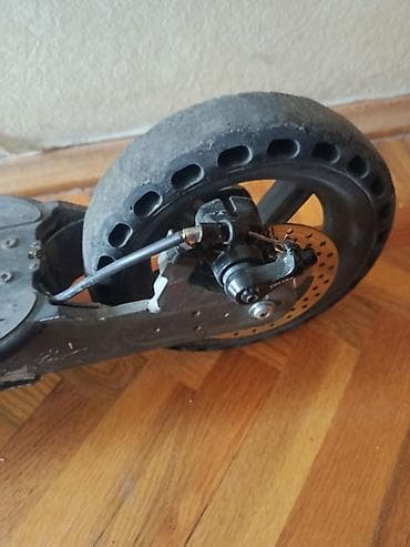 skuturlar: İşlənmiş Elektrik samokat 8", ≤ 250 Vt, 36 - 45 km/s — 3