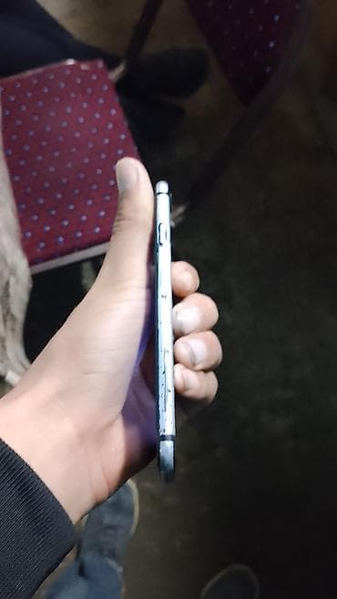 telefon kabrası: IPhone 7, 128 GB, Gümüşü — 4