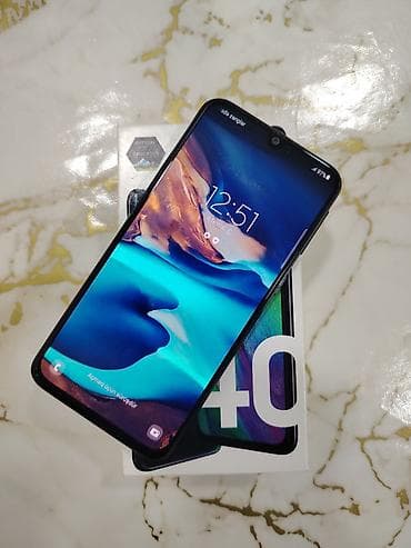 Samsung Galaxy A40, 64 GB, rəng - Qara, İki sim kartlı lalafo.az -da Samsung Galaxy A40, 64 GB, rəng - Qara, İki sim kartlı