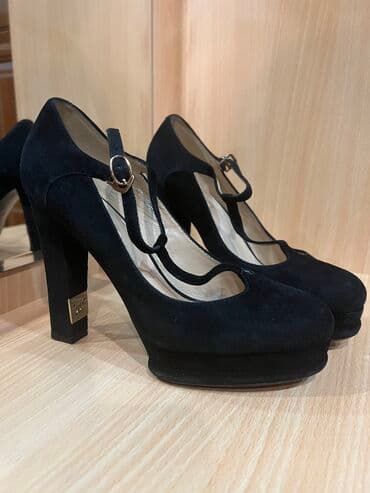 женские толстовки на молниями: Туфли, Размер: 36, цвет - Черный, Б/у — 1