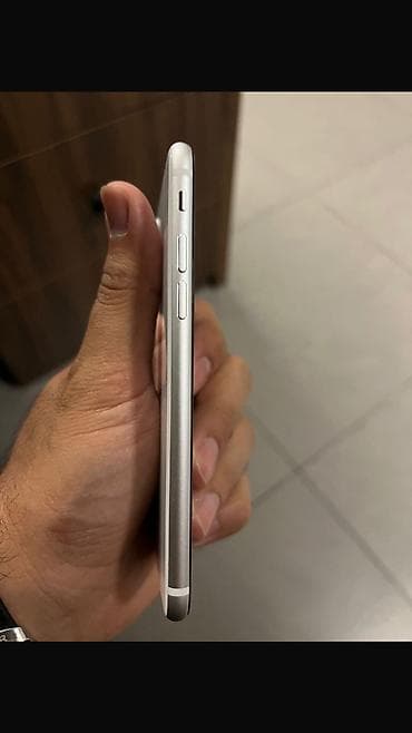 iphone pro max: IPhone SE 2020, 64 GB, White Titanium, Zəmanət, Barmaq izi — 4