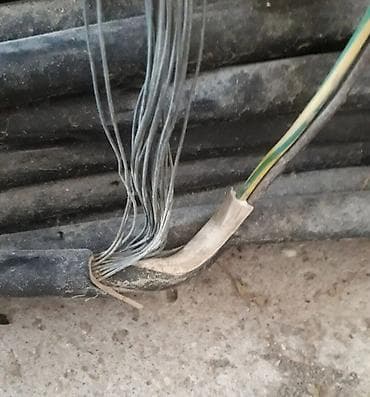 kabel yeri açan: Gücləndirilmiş elektrik kabeli – polad troslu, çoxdamarlı Məhsul — 1