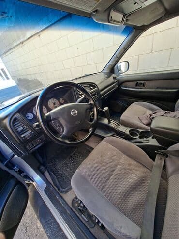 ниссан жук: Nissan Pathfinder SUV - Kuzov: gümüşü rəng, 5 qapı, yüksək klirensli — 4