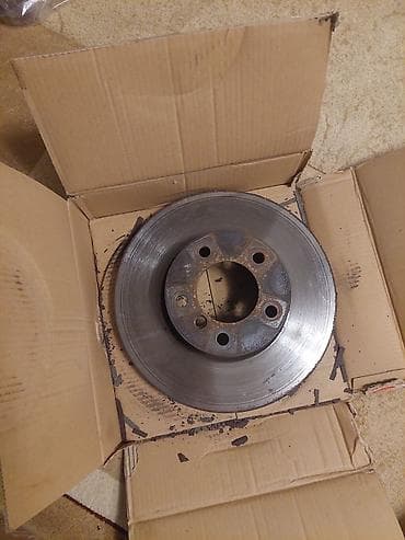 bmw salonu: Ön, BMW 30 — 1