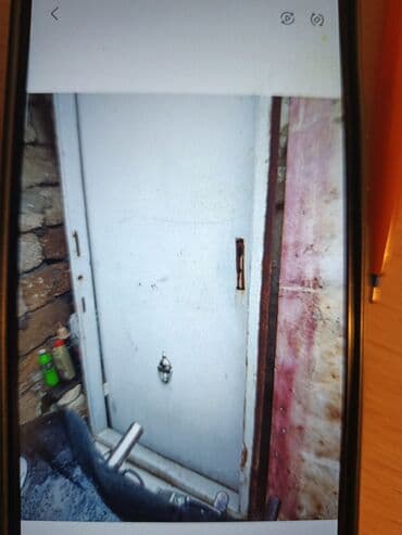 Divar kağızları, oboy: Metal giriş qapısı - Material: polad/metal konstruksiya - Rəng: ağ - — 1