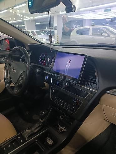 азербайджан авто: Hyundai Sonata sedan - Kuzov: qara rəng, aerodinamik xətlər, xrom ön — 5