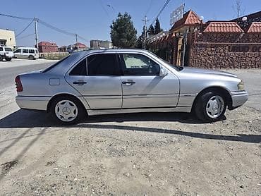 195 65 15 teker: Mercedes-Benz C-Sinif sedan, gümüş rəng. - Kuzov: 4 qapı, klassik W202 — 5