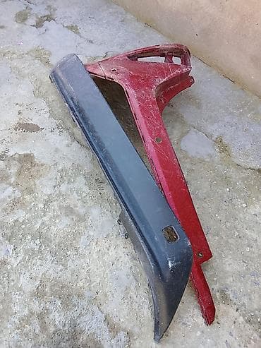 prius akumulator: Toyota Prius 50 kuzanın arxa bufer sol tərəf hissəsi və altlığı tam — 1