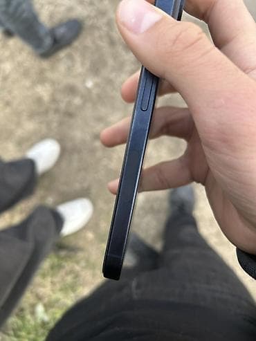 iphone se korpus: IPhone 15 Pro, 128 GB, Göy, Face ID — 6