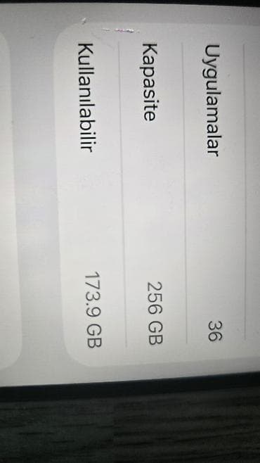 telefon a11: IPhone 11 pro 256 yaddaş 79 pil . Problemlər : -Ekran dəyişib -Zəng — 8