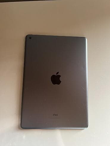 mini digital kamera: İşlənmiş Apple iPad 7 (2019), 10,2", 64 GB, Ünvandan götürmə — 2
