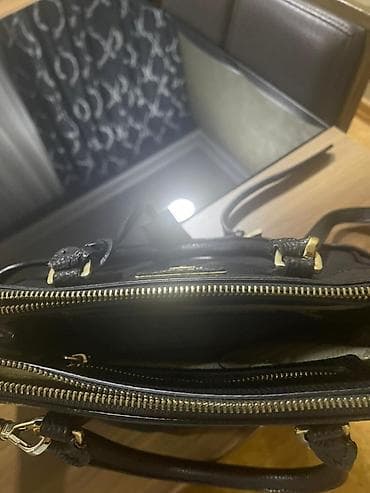 Çantalar: Əl çantası, Prada — 4